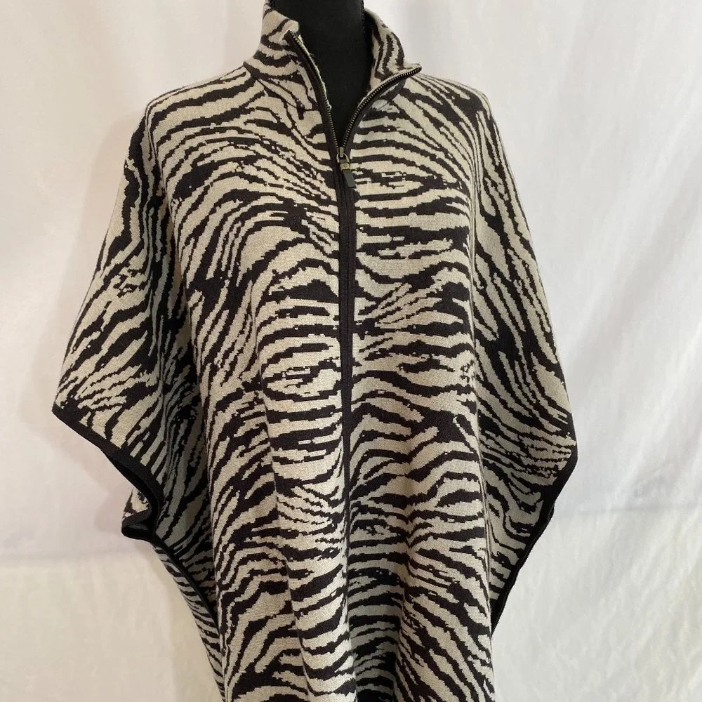 Christian Siriano NY Exotic Print Fringed Poncho Jacket NWOT Women's Size S / M - Picture 1 of 12